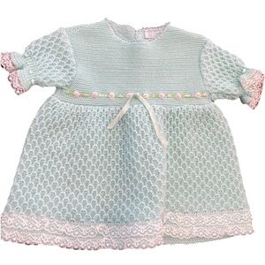 Vintage 1970s baby girl 6 month crocheted mint green dress rosebuds and lace 💚